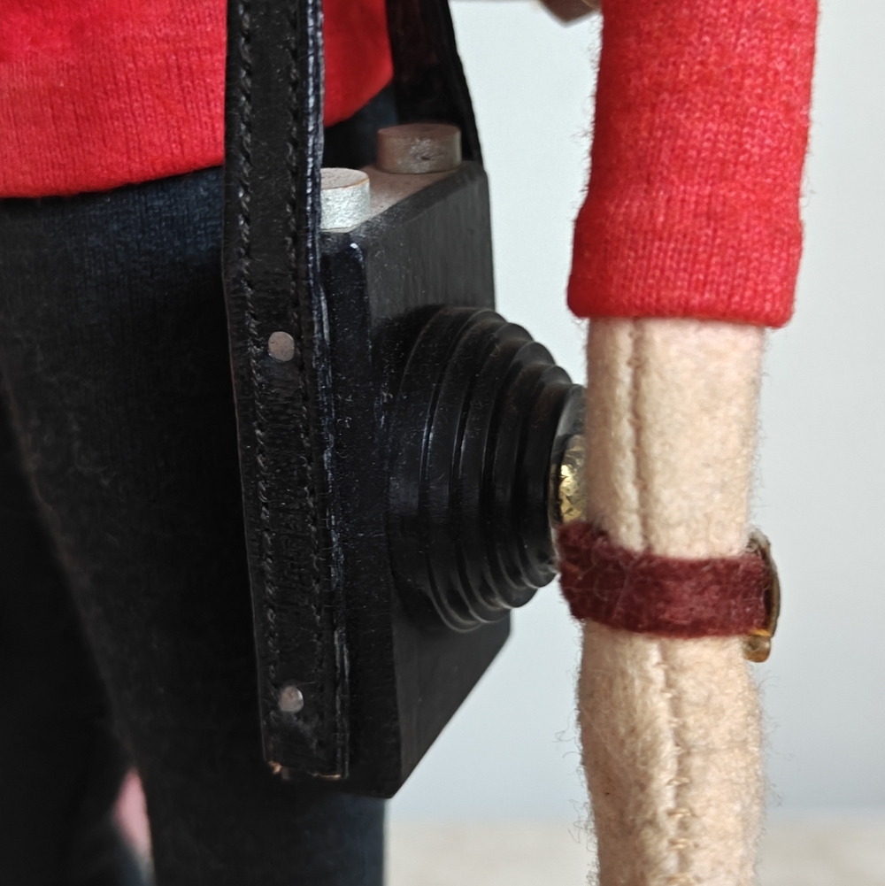 Rare Klumpe Artist Character Doll Lady Hiker Traveller Sightseer 11" Collectible - Picture 13 of 16